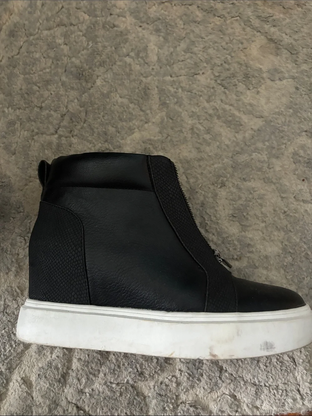 Women's Black Zip-Front Ankle Booties